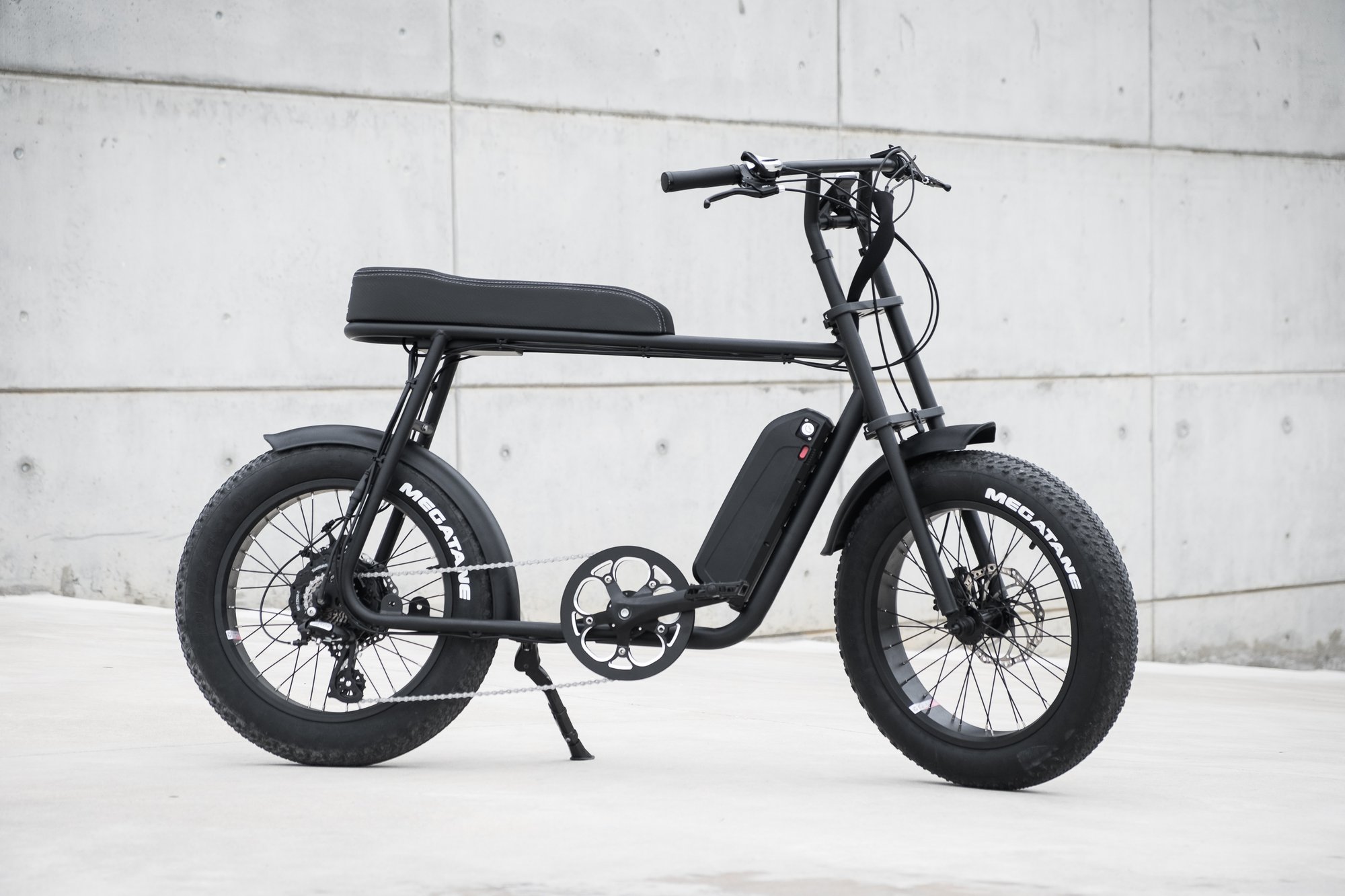 50R-R2021-product-page-00582_2000x