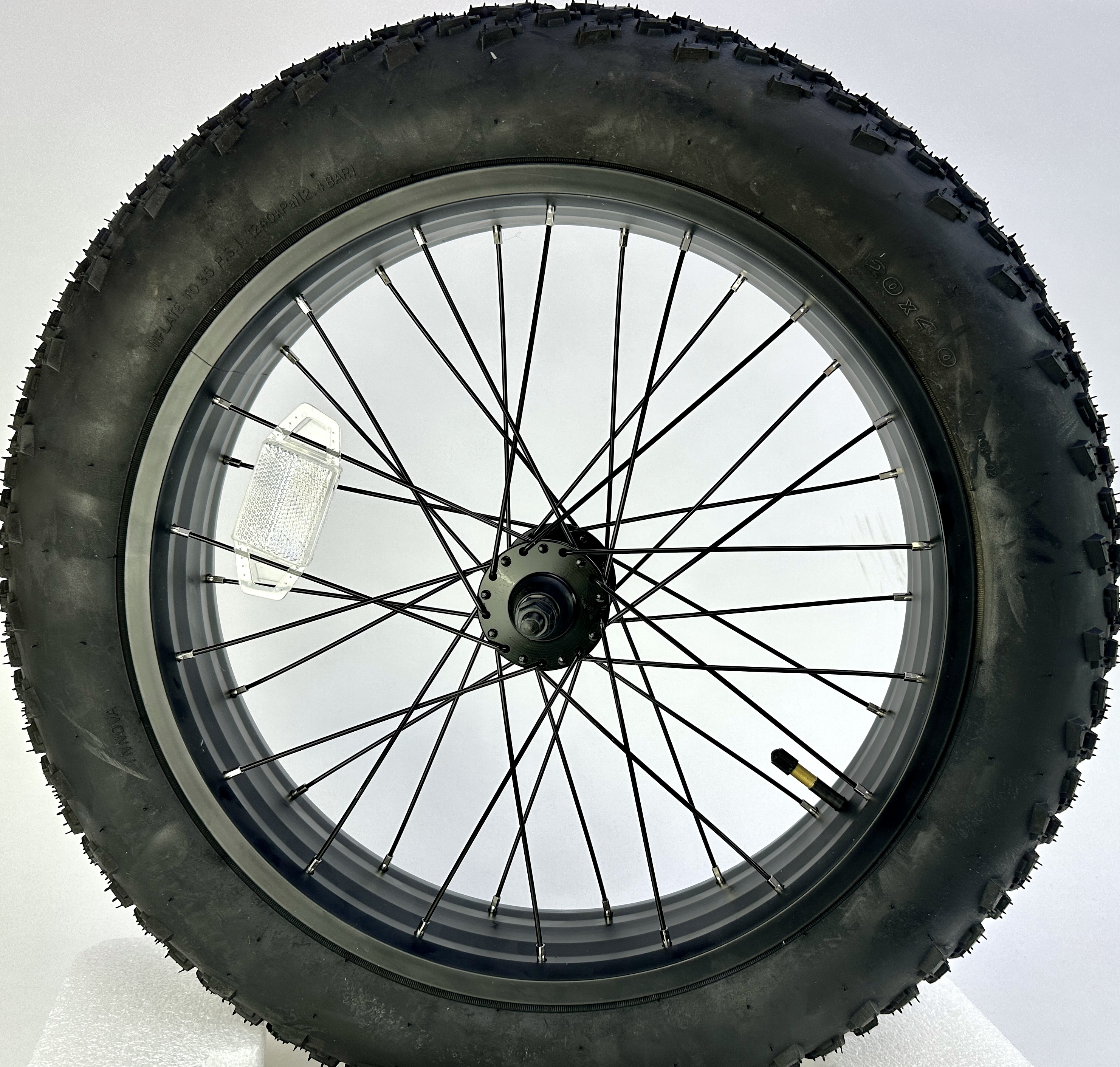 204_MXUS_Vorderrad_20x4_Front_wheel_ebike_complete_tire_tube