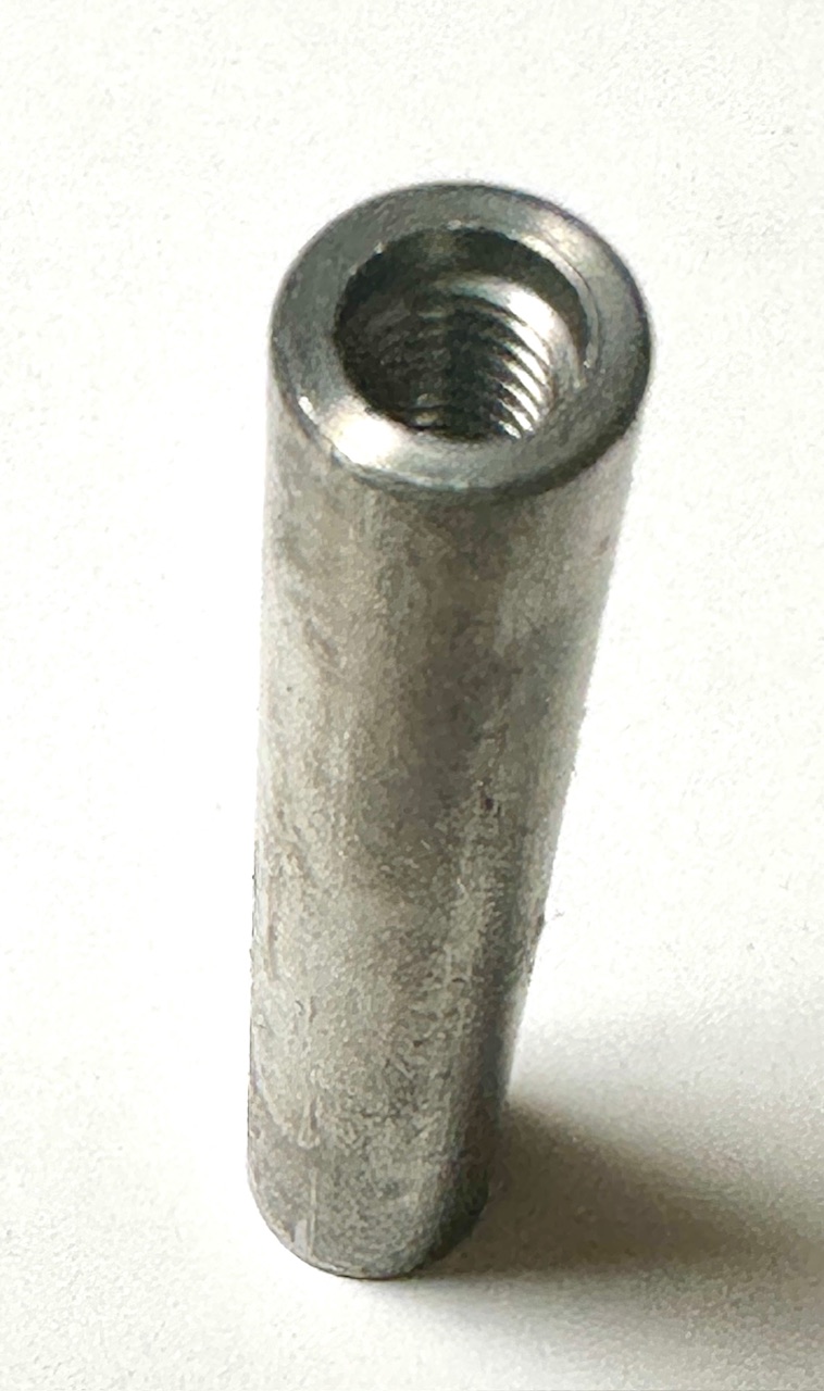 Manguito de conexión / casquillo roscado redondo M6, 60 x 10 mm