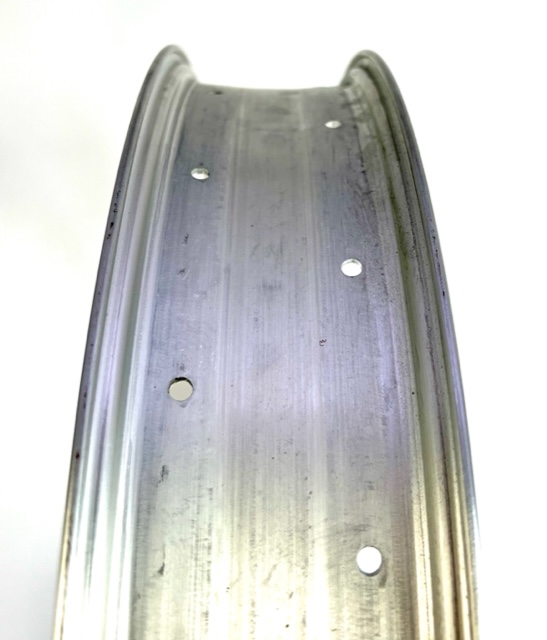 Llanta de aluminio de 20 pulgadas 80 mm en crudo