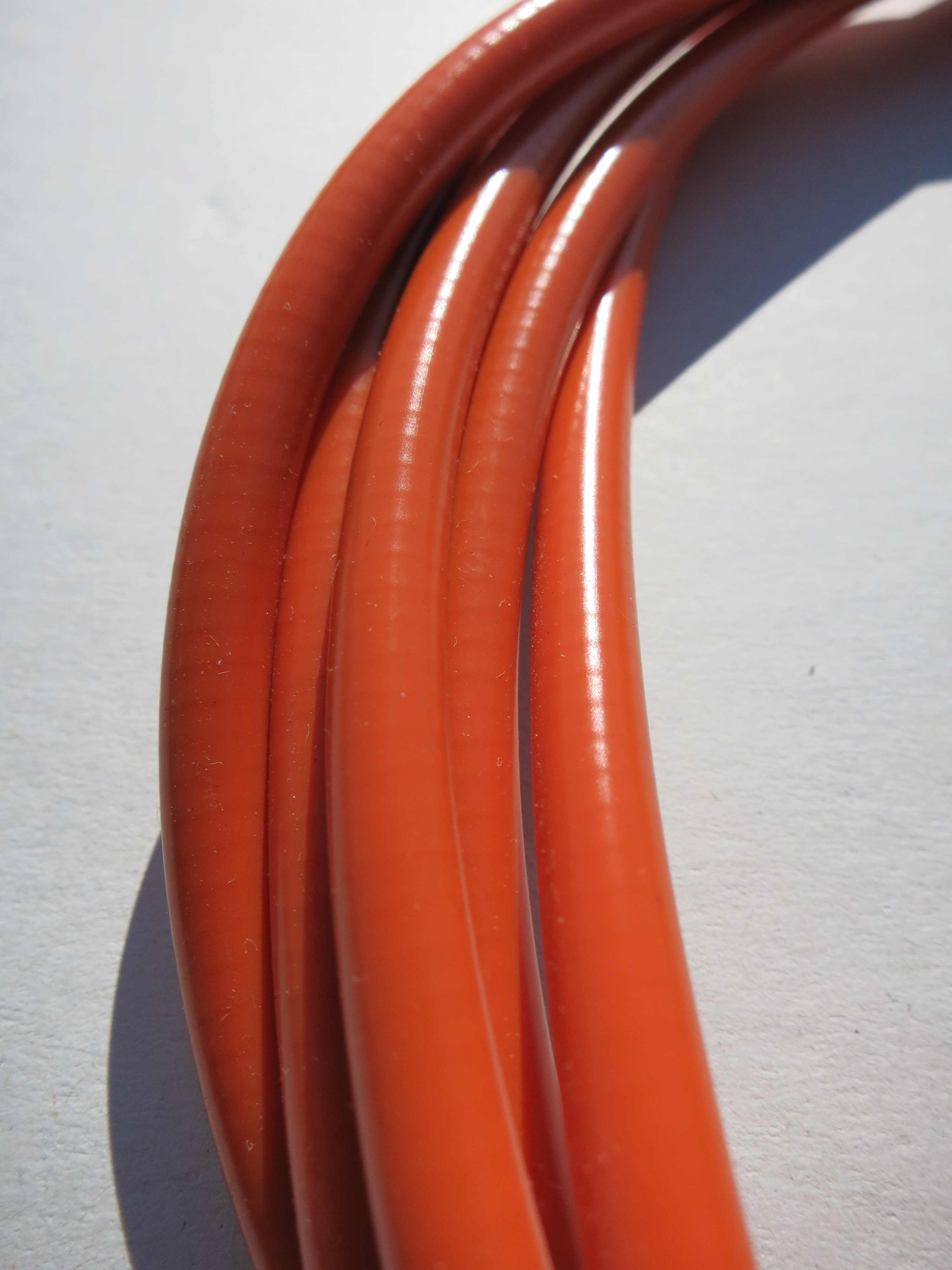 Cable exterior Bowden en naranja