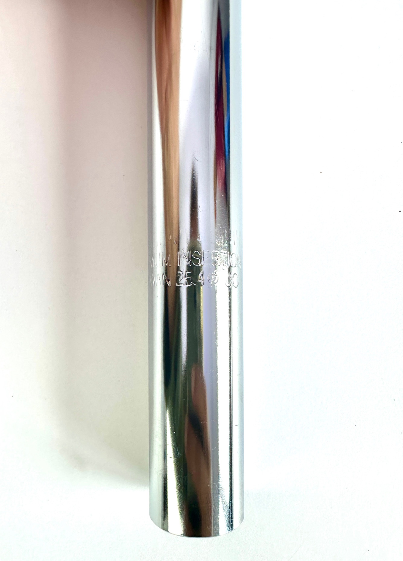 Tija de sillín Layback con puntal 25,4 mm, cromada