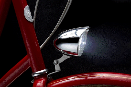 Lámpara delantera Classic Cycle LED para dinamo 6V de 70 mm cromada con protección solar pequeña
