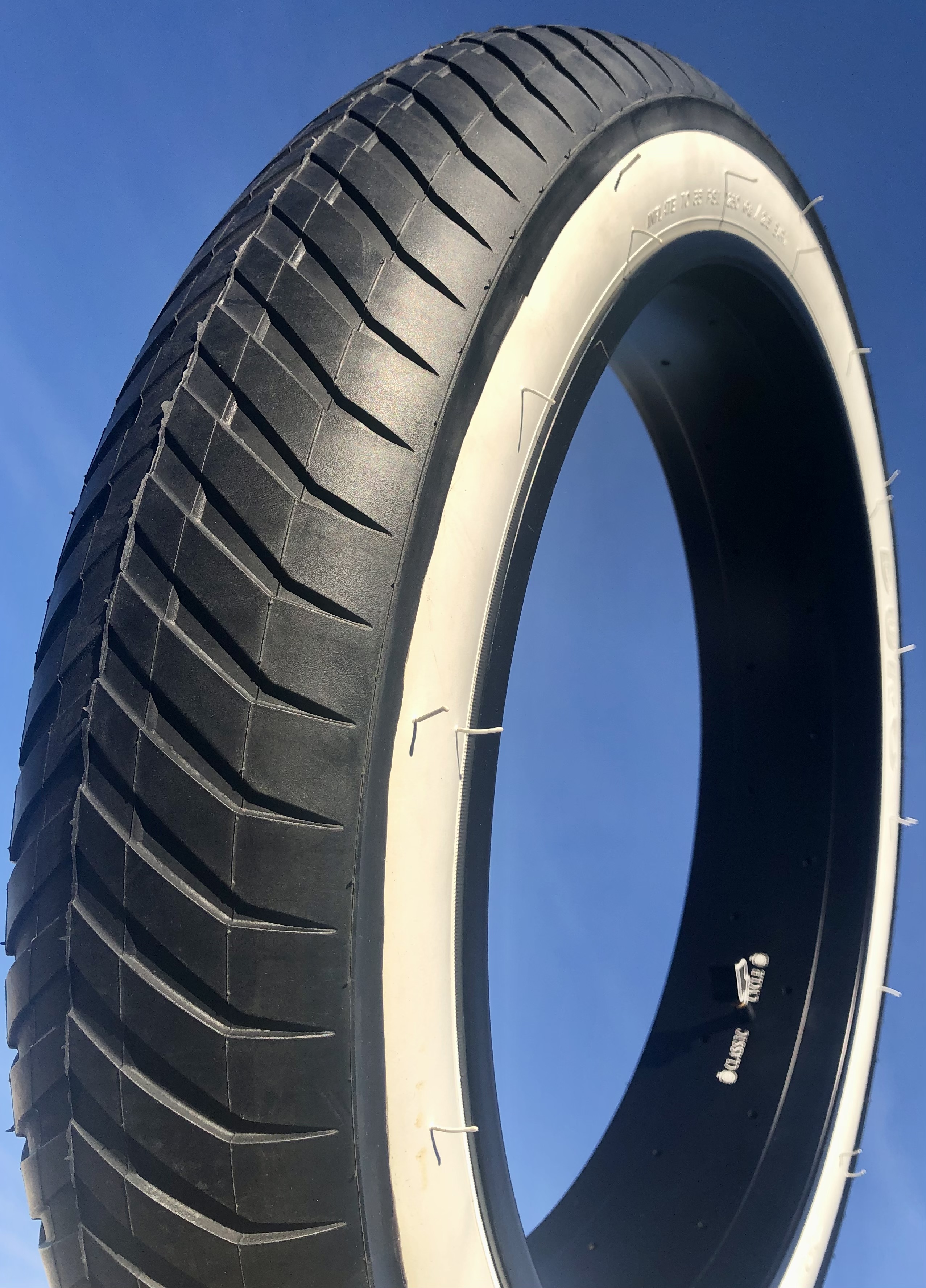 street_Hog_III_20x4_tire_white_wall_whitewall_204_5