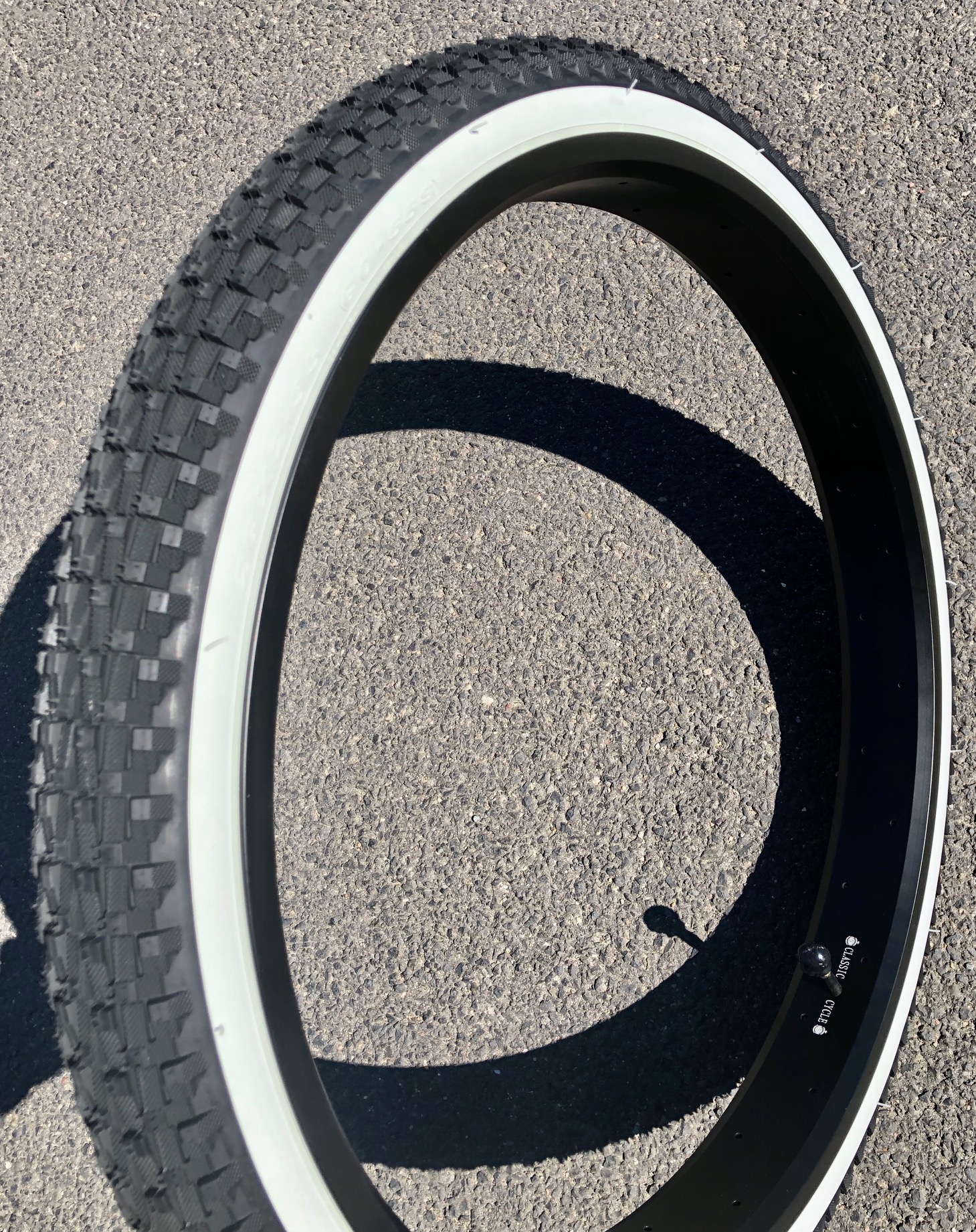 Neumático Berm Master 26 x 2.35 negro blanco