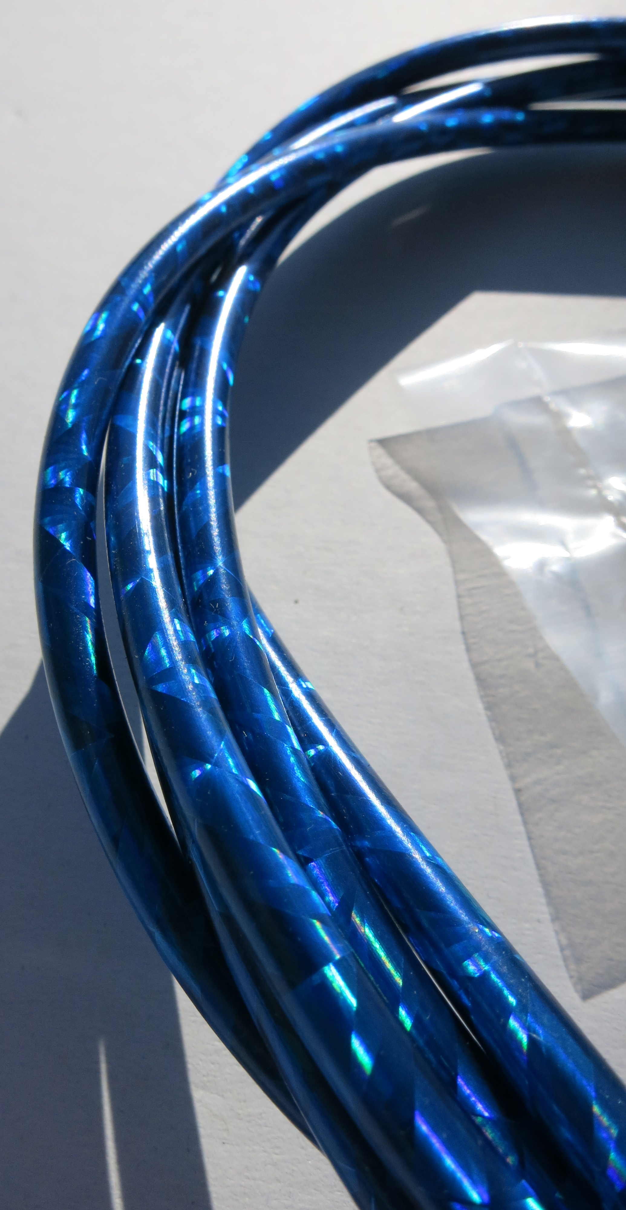 Cable exterior Bowden brillante azul metalizado