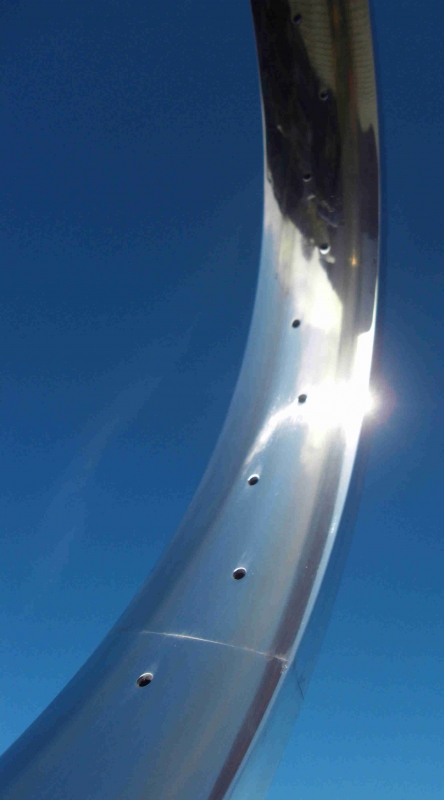 Llanta de aluminio de 24 pulgadas 64 mm pulido muy brillante