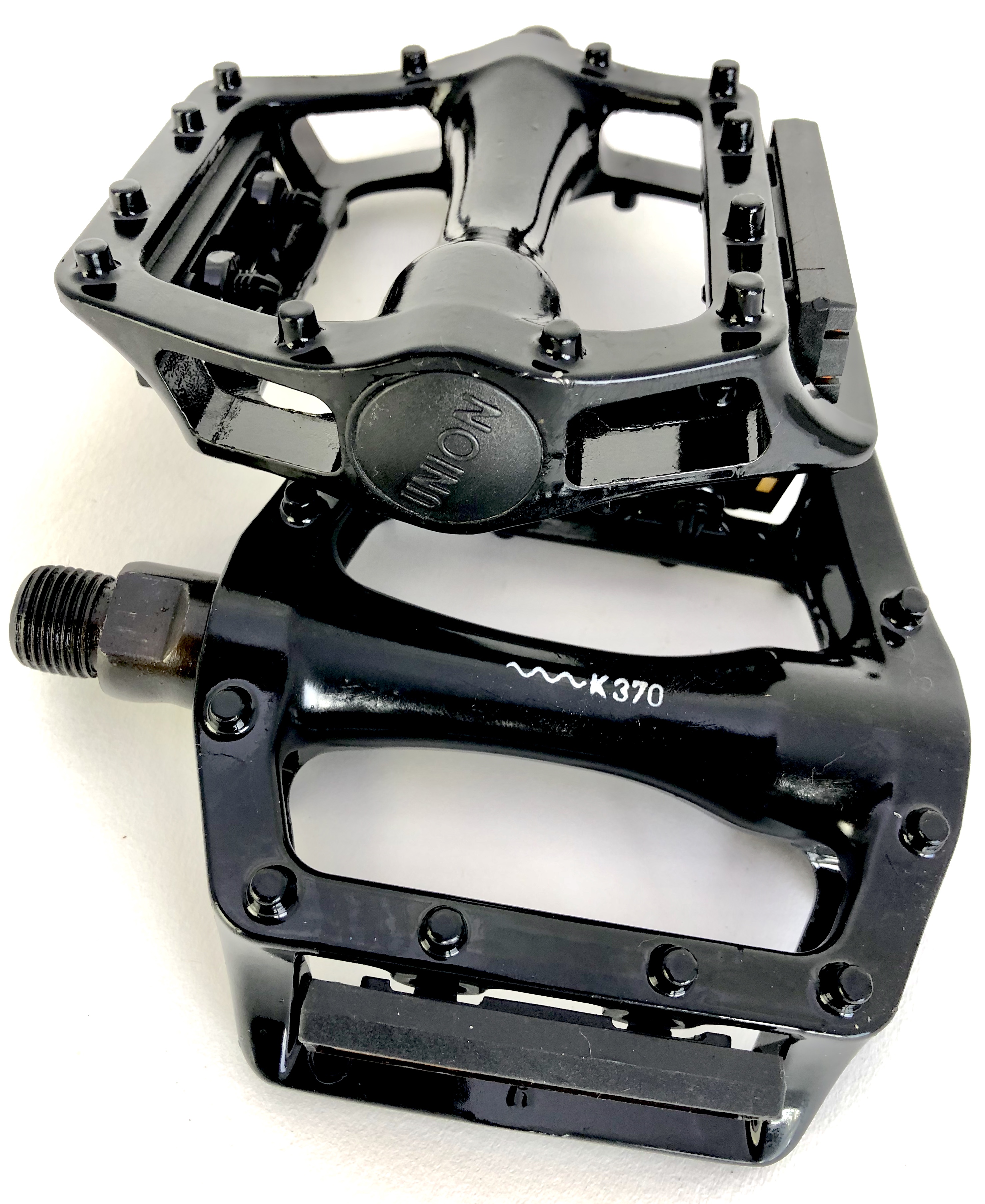 Alu - pedales   Total Grip  con reflectante 9/16 pulgadas, en negro