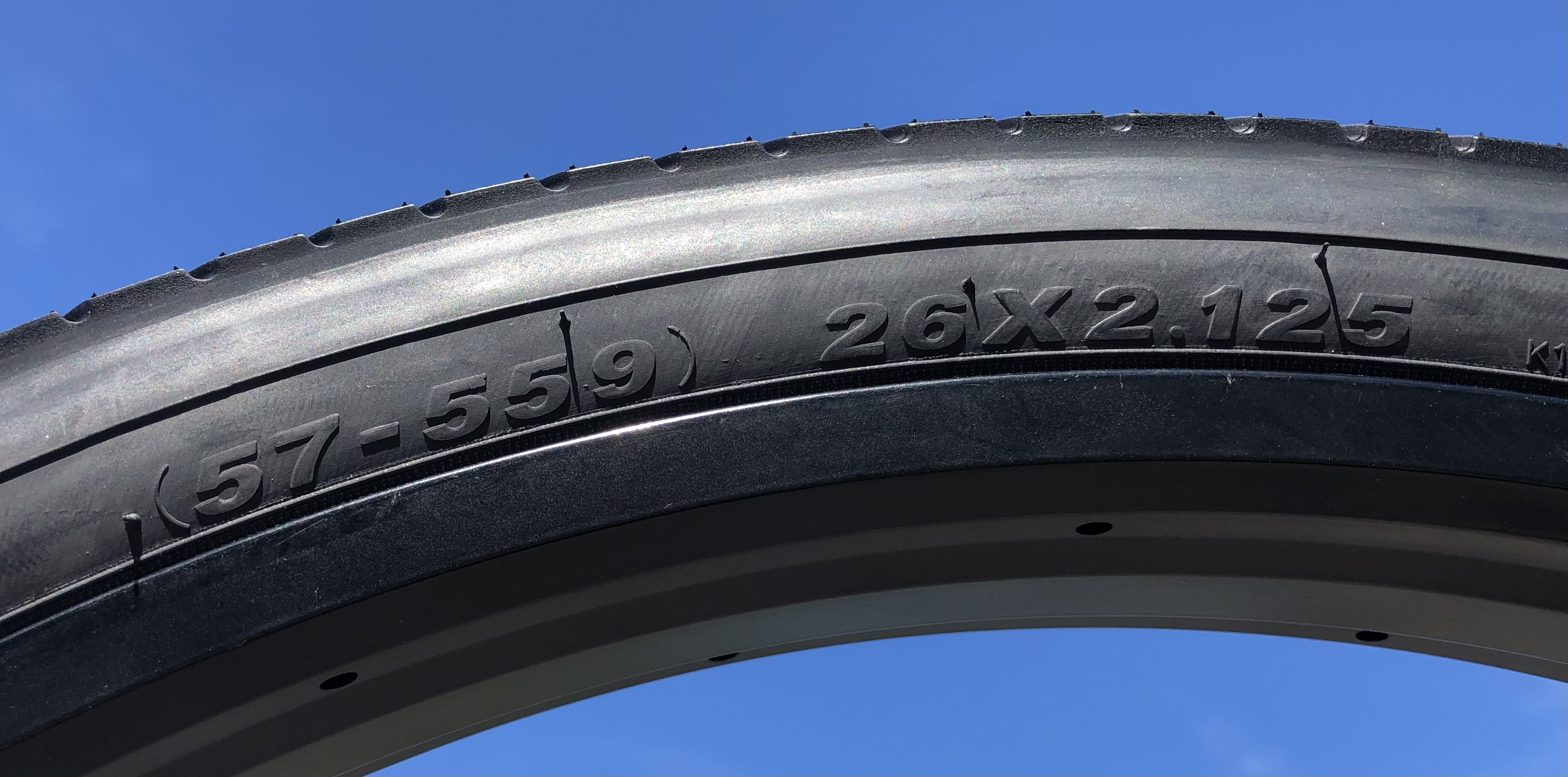 Tire_Kenda_Kraze_26x2-125_black_custom_bike_k