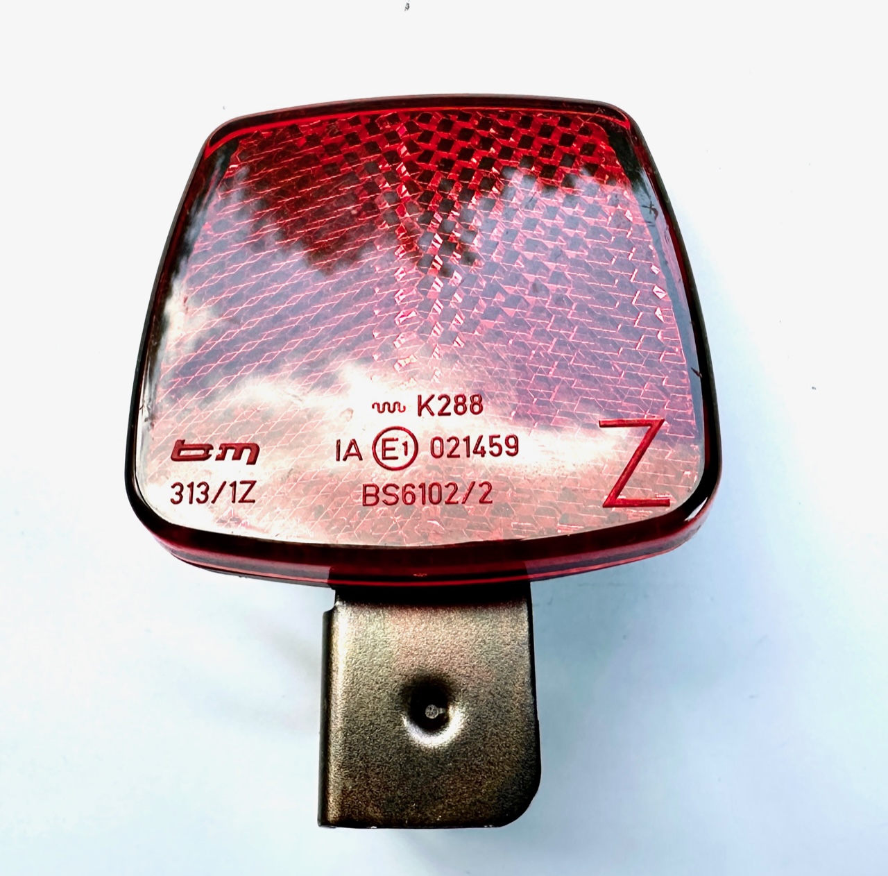 Catadióptrico Busch+Müller Pequeño Rojo - Para Guardabarros Largos De Bicicleta, Reflectante Trasero, Tamaño único